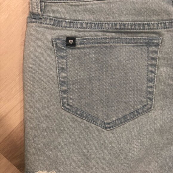 NWT Hot Topics BlackHeart Jean Shorts - Picture 4 of 14